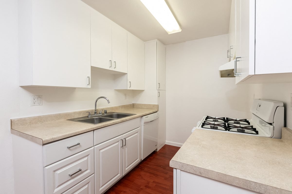 The Ritz On Berendo Apartments